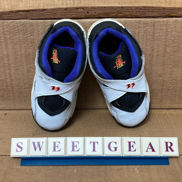 Air Jordan Retro 8 TD 'Three-Peat' - Picture 8 of 16